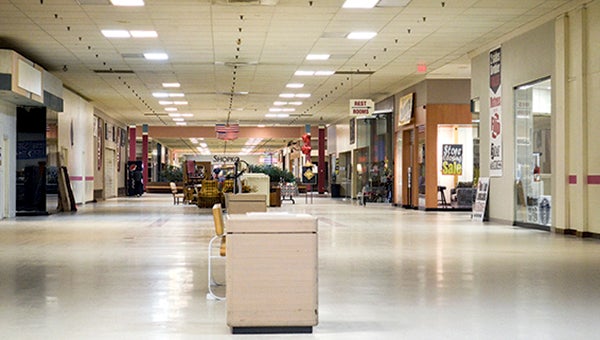 On New Year's Eve day, the Oak Park Mall will close for the final time. Trey Mewes/trey.mewes@austindailyherald.com