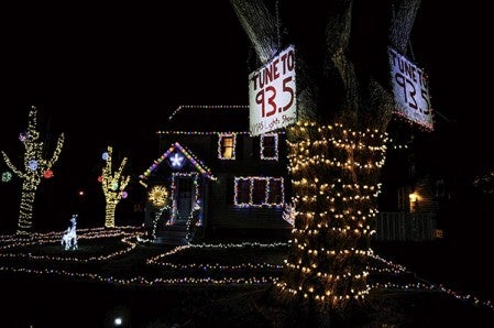 People can turn into 93.5 FM to hear the music that goes with the light show. Eric Johnson/photodesk@austindailyherald.com