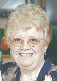 Inez Angela (Howden) Vietor, 90