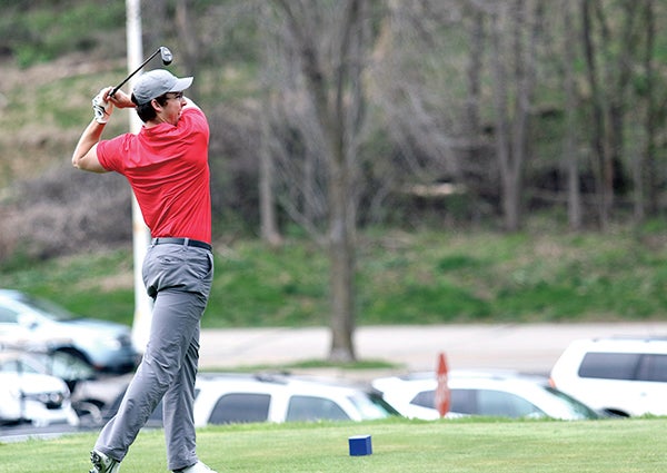 Austin's James Snee tees off on hole No. 1 in Red Wing. Kyle Stevens/Red Wing Republican Eagle
